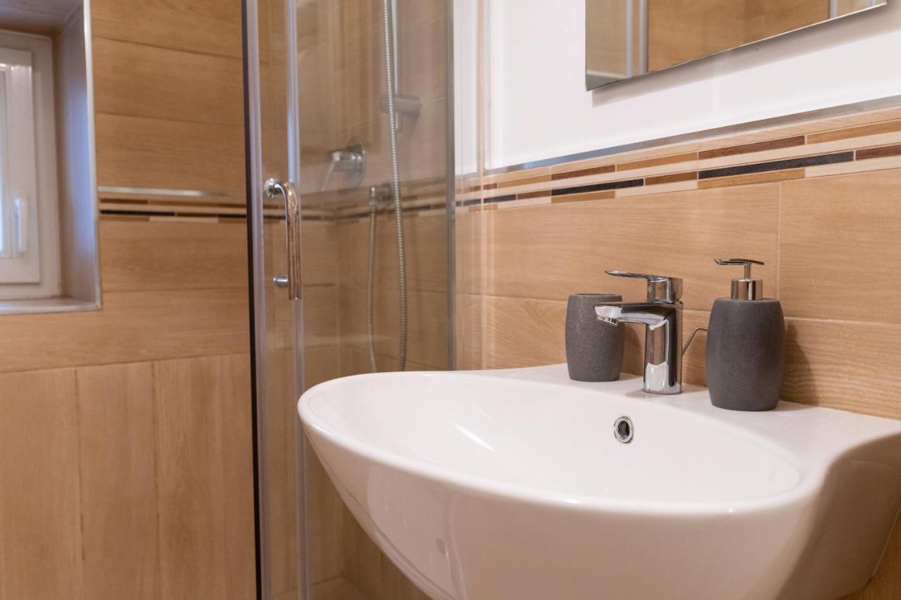 Four Luxury Apartment Palermo Exteriör bild