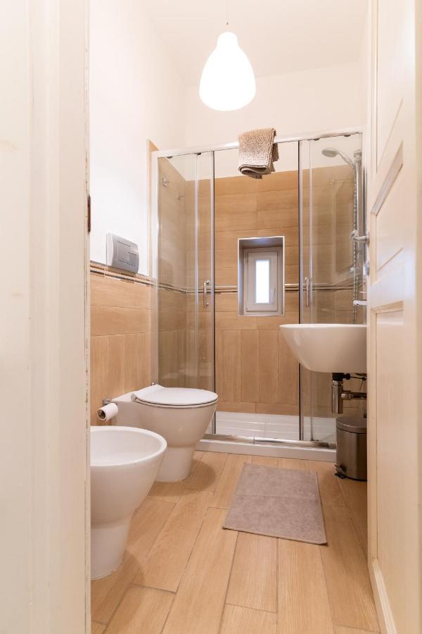 Four Luxury Apartment Palermo Exteriör bild